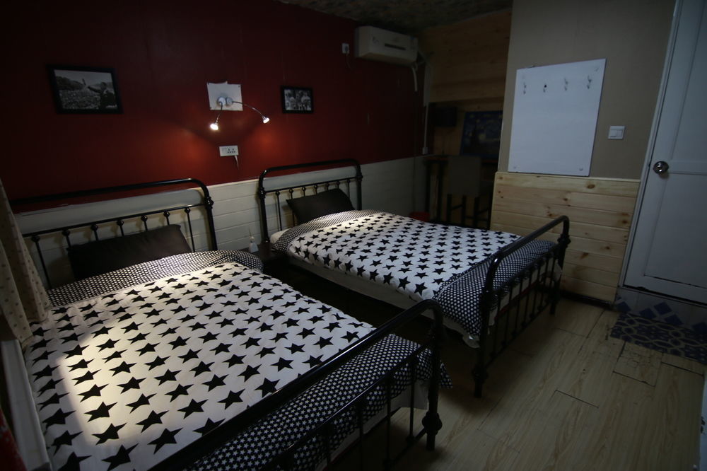 Djmt Universal Guest House Xi'an  Buitenkant foto